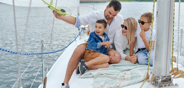 famille-bateau